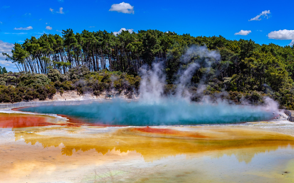 Thermalwunderland Wai-O-Tapu auf der Nordinsel Neuseeland 